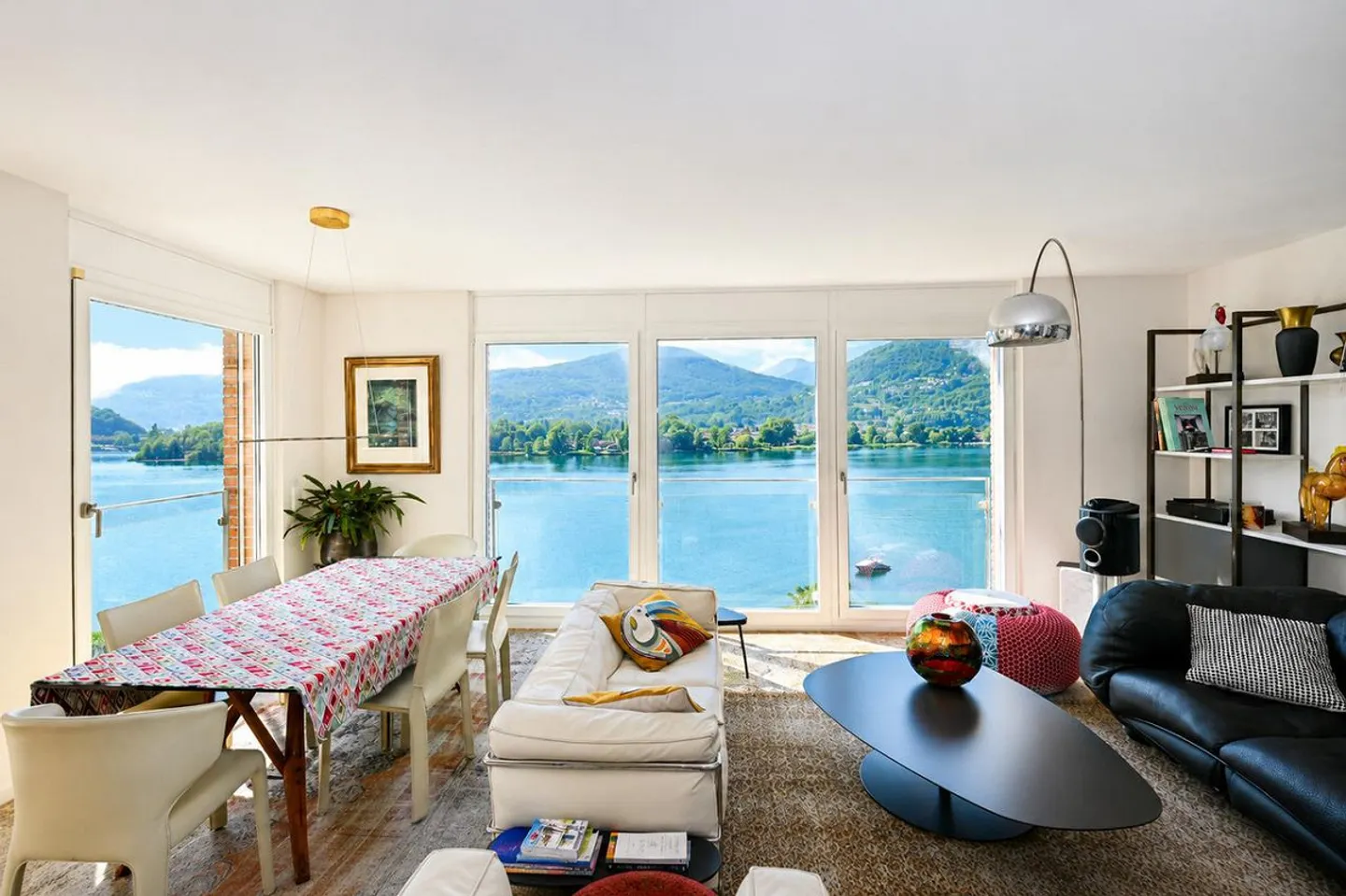 Bright Villa with Garden, Pool and View of Lake Lugano - Photo 11 of 24