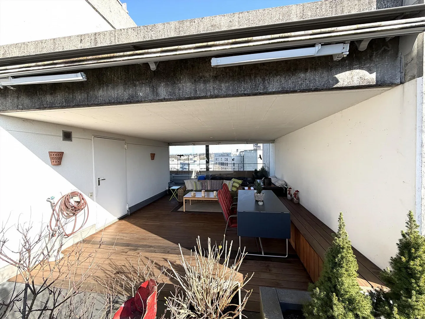 Penthouse avec grande terrasse sur le toit – 4.5 pièces au-dessus des toits d'Aarau - Photo 9 sur 15