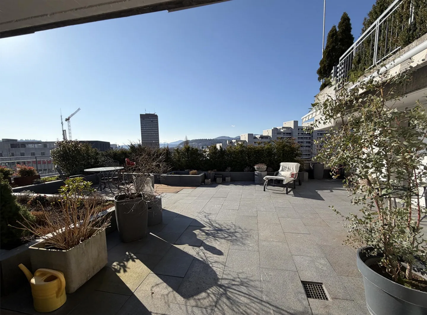 Penthouse avec grande terrasse sur le toit – 4.5 pièces au-dessus des toits d'Aarau - Photo 13 sur 15
