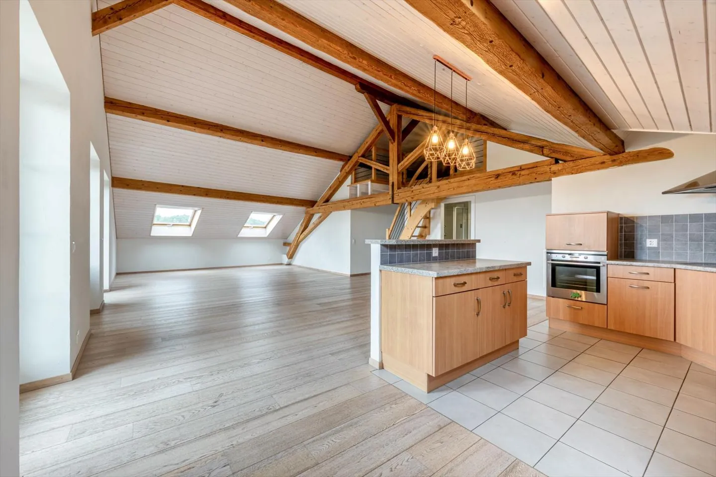 Attic 4.5 rooms - Photo 4 of 11