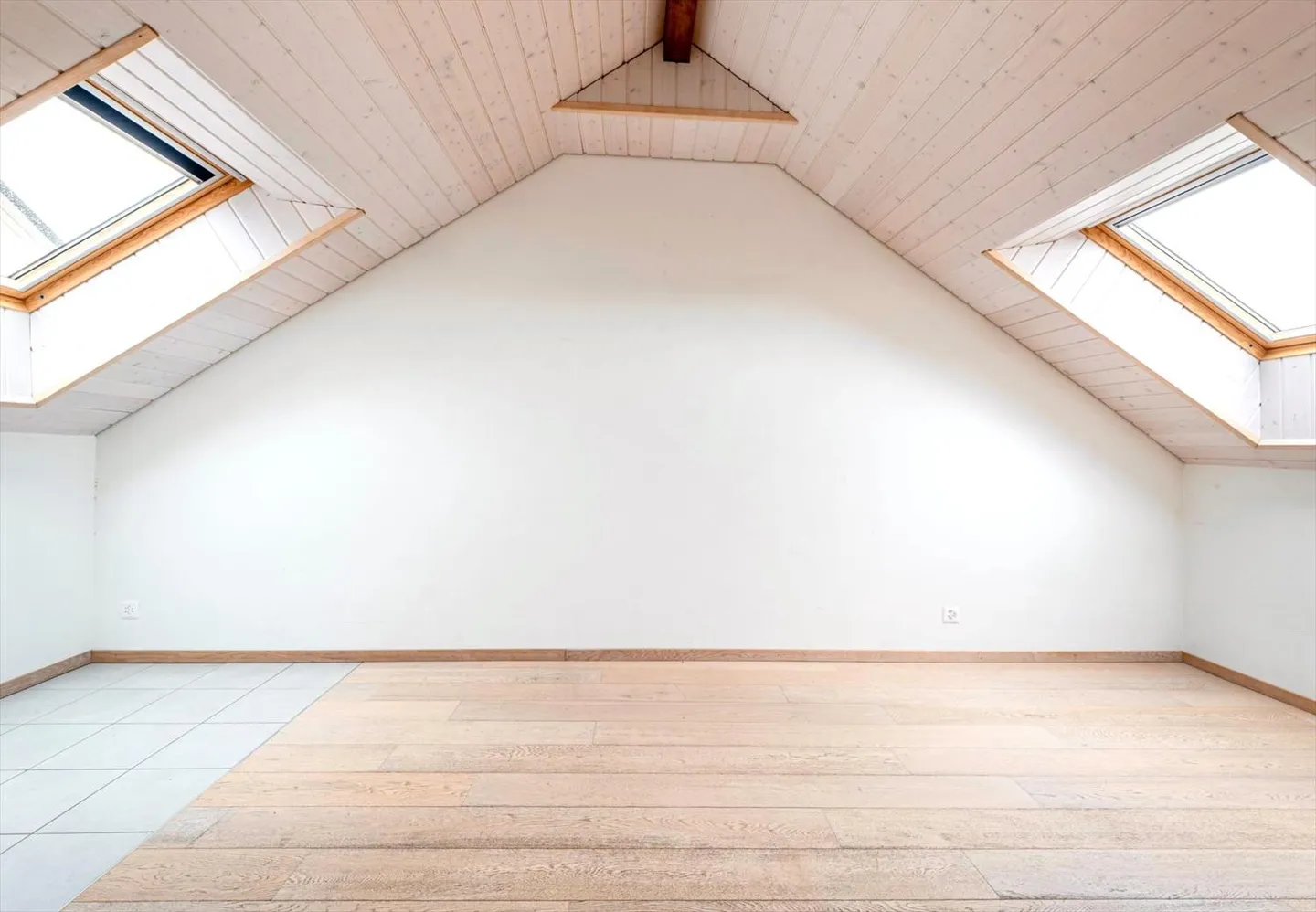 Attic 4.5 rooms - Photo 7 of 11