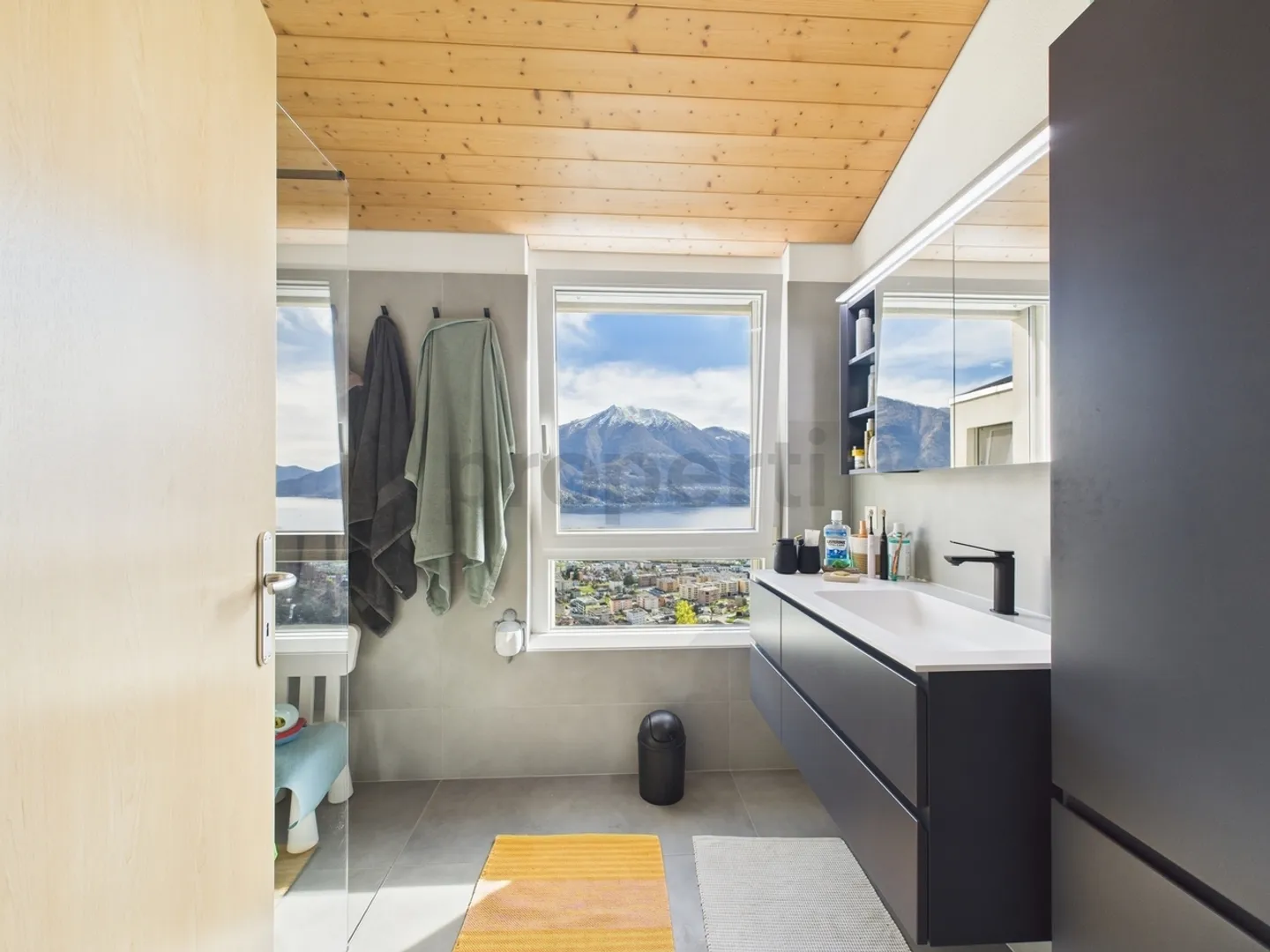 Maison sur la colline avec vue panoramique sur le lac Majeur - Photo 10 sur 13