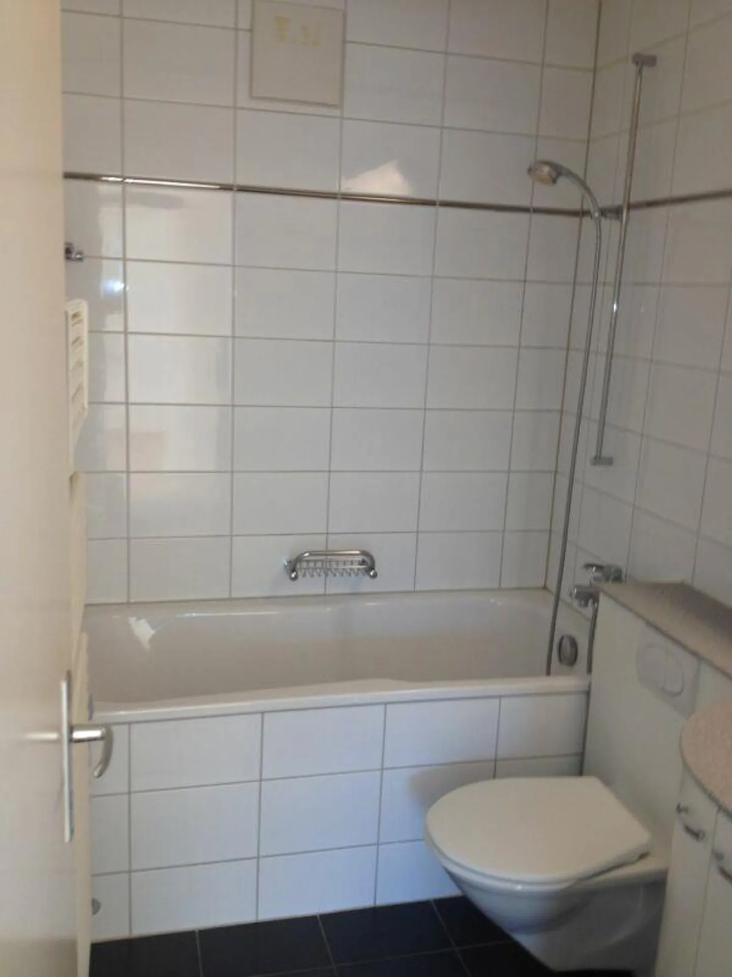 Apartment for rent - Photo 4 of 7