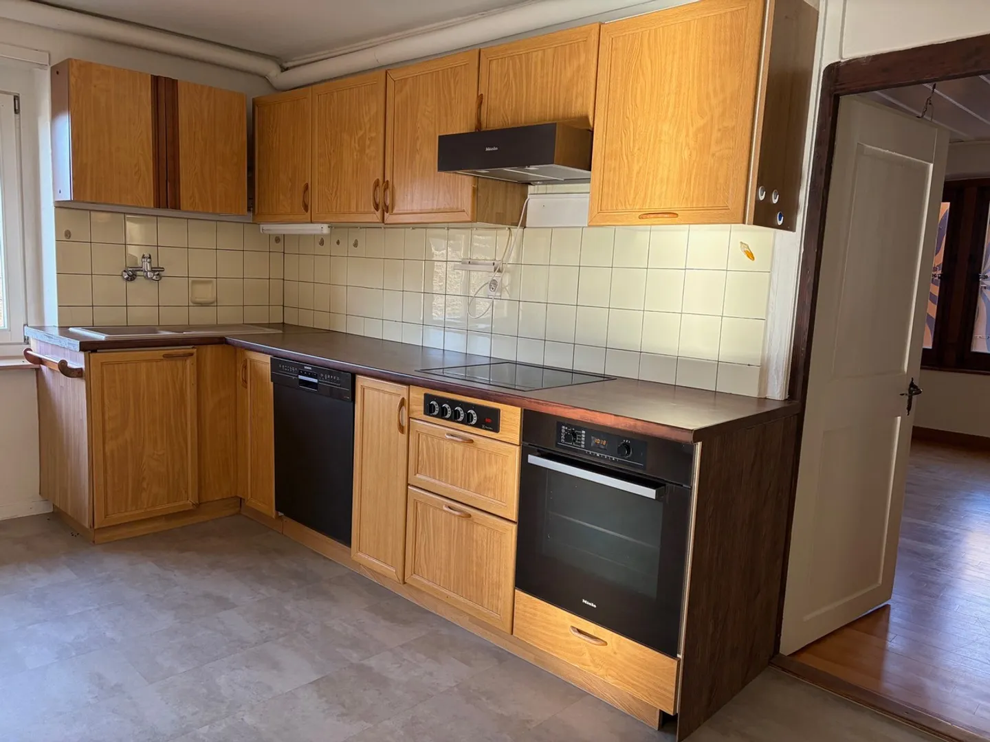 Apartment for rent - Photo 4 of 14