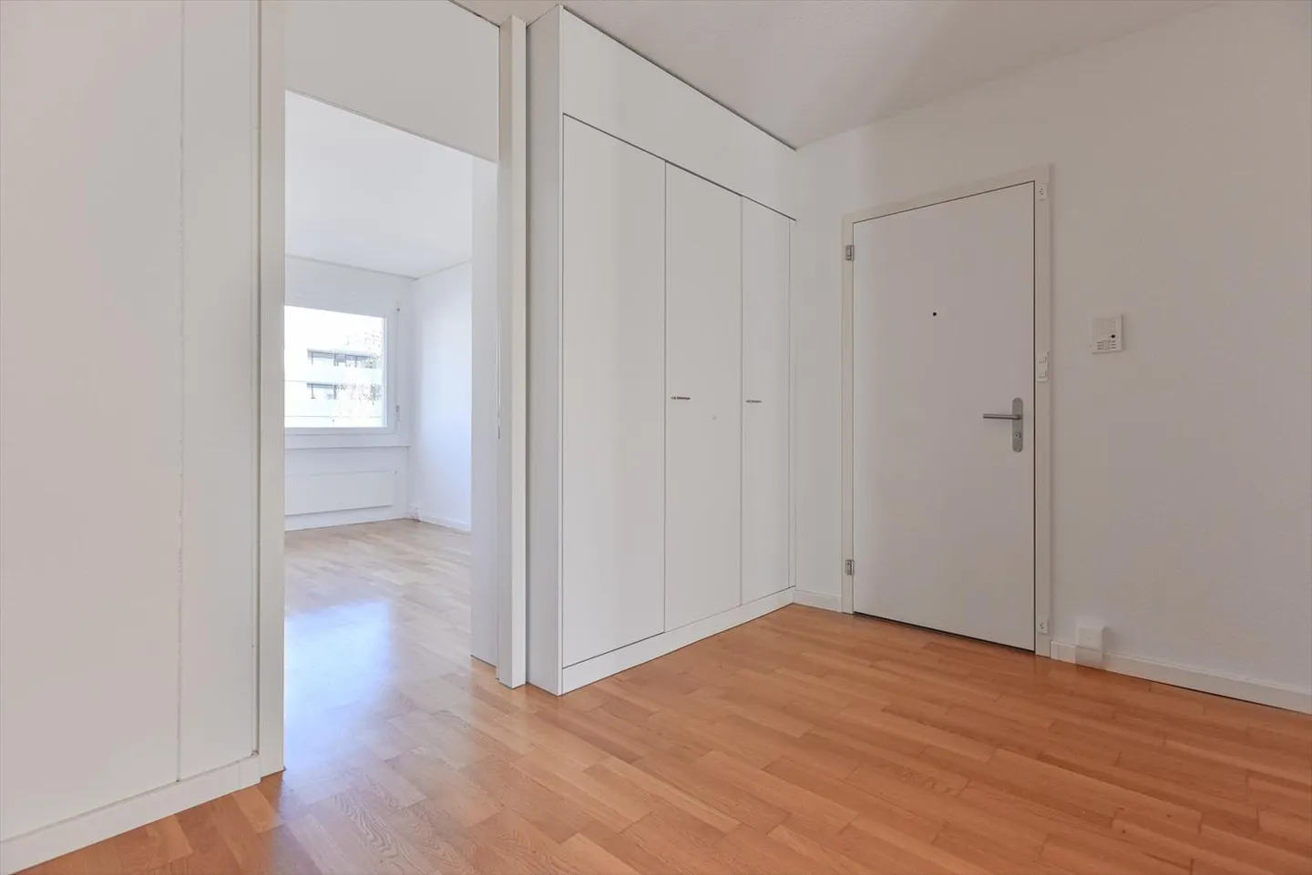 Bella vista, camino e grande terrazza! - Foto 11 di 13