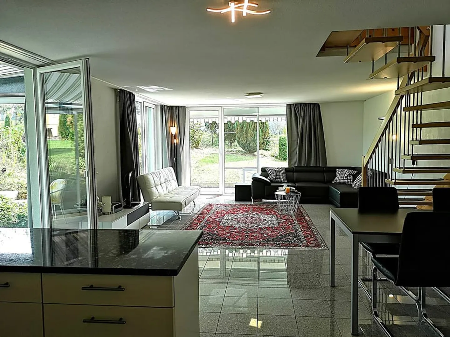 Duplex Charmant avec Jardin d'Hiver - Photo 6 sur 13