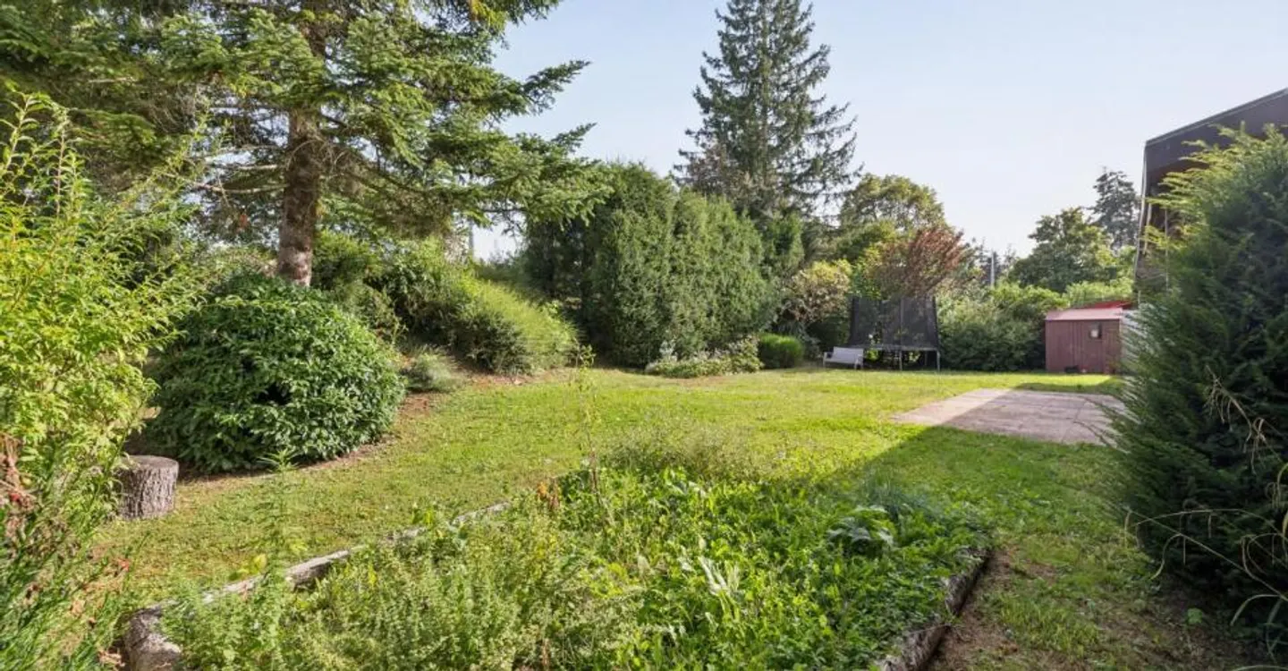 Einfamilienhaus mit Garten zu renovieren - Foto 7 von 12