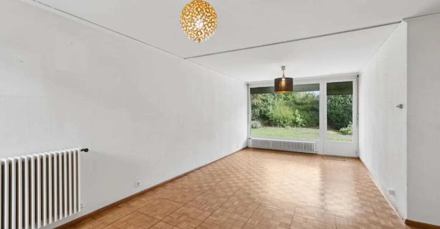 Einfamilienhaus mit Garten zu renovieren - Foto 8 von 12