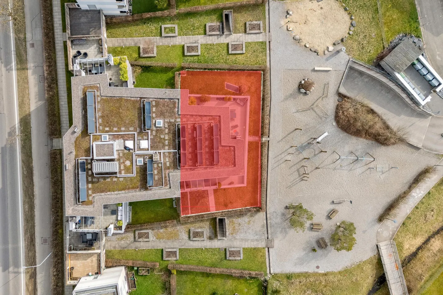 Exclusive 4.5 room apartment with a very large garden (235m2) - Photo 8 of 10