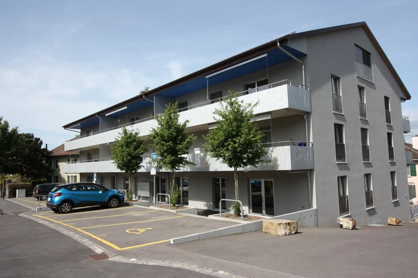 Schöne Wohnung mit großem Balkon - Foto 2 von 4