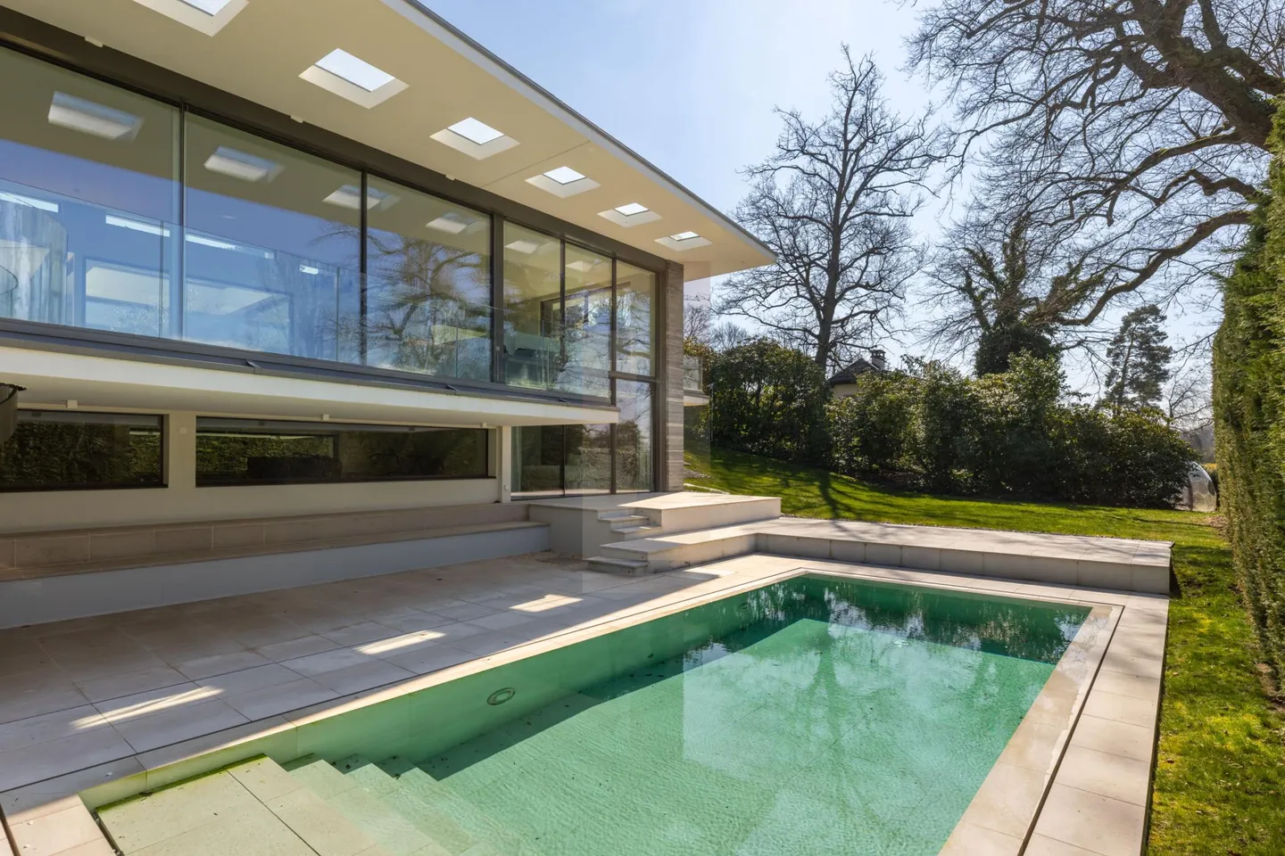 Villa di Eccezione con Vista Panoramica sul Lago - Foto 9 di 9