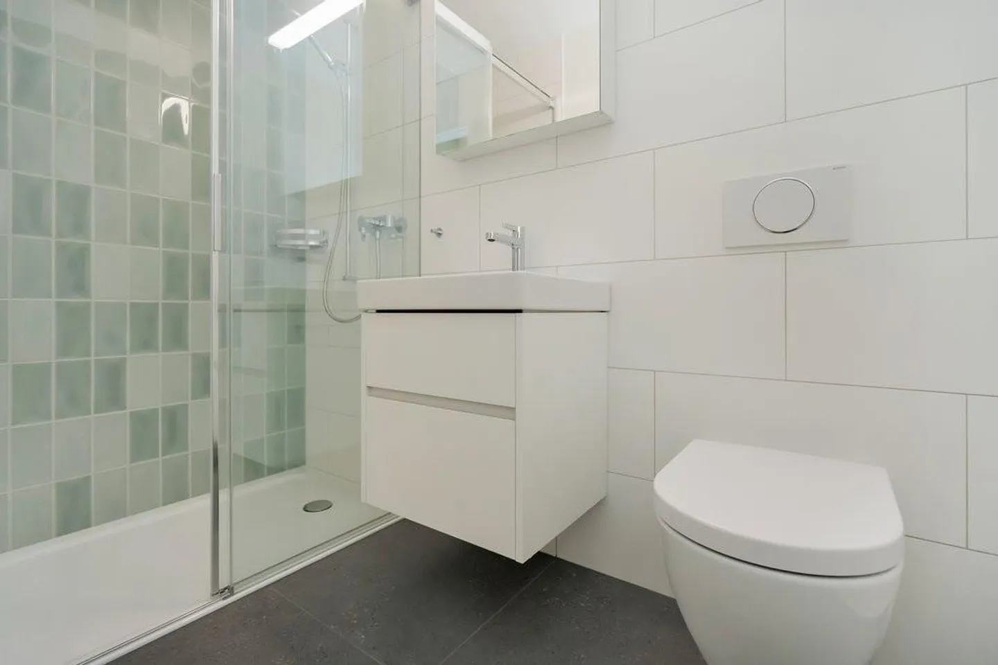 Ampio appartamento di 2,5 stanze - Foto 4 di 6
