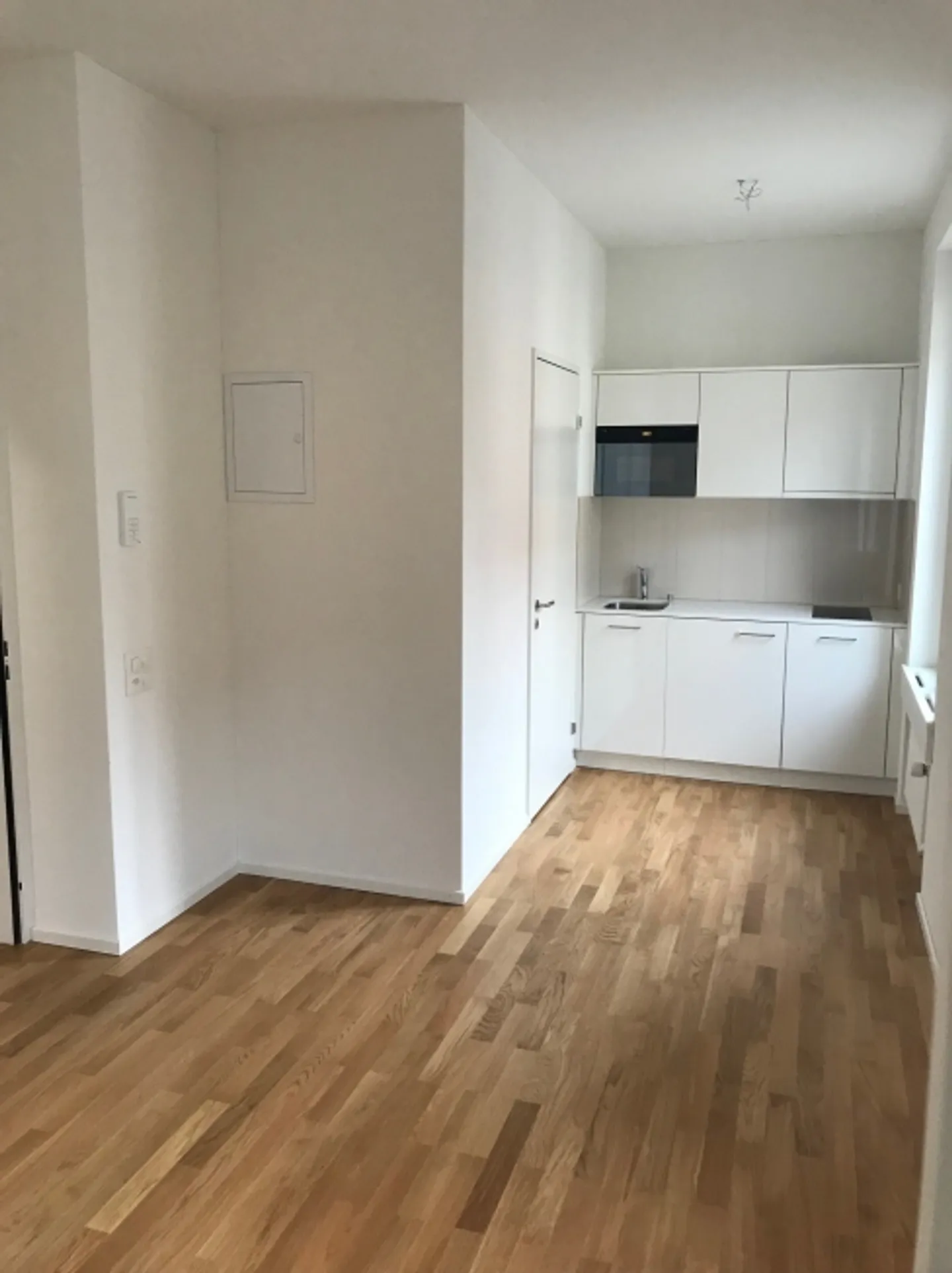 Un appartement simple urbain vous attend! - Photo 3 sur 5