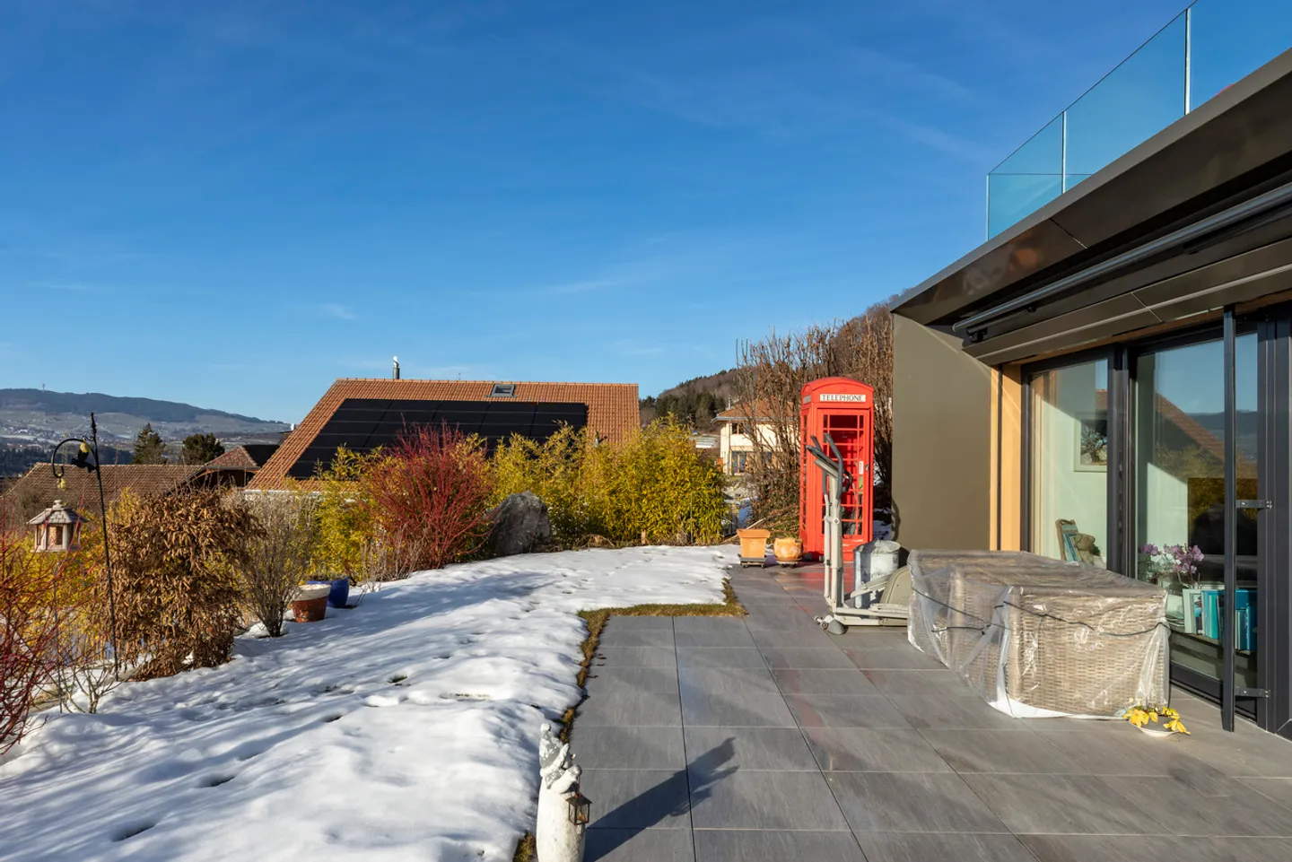 Magnificent 4.5 room ground floor apartment 3 minutes from Broc - Photo 10 of 10