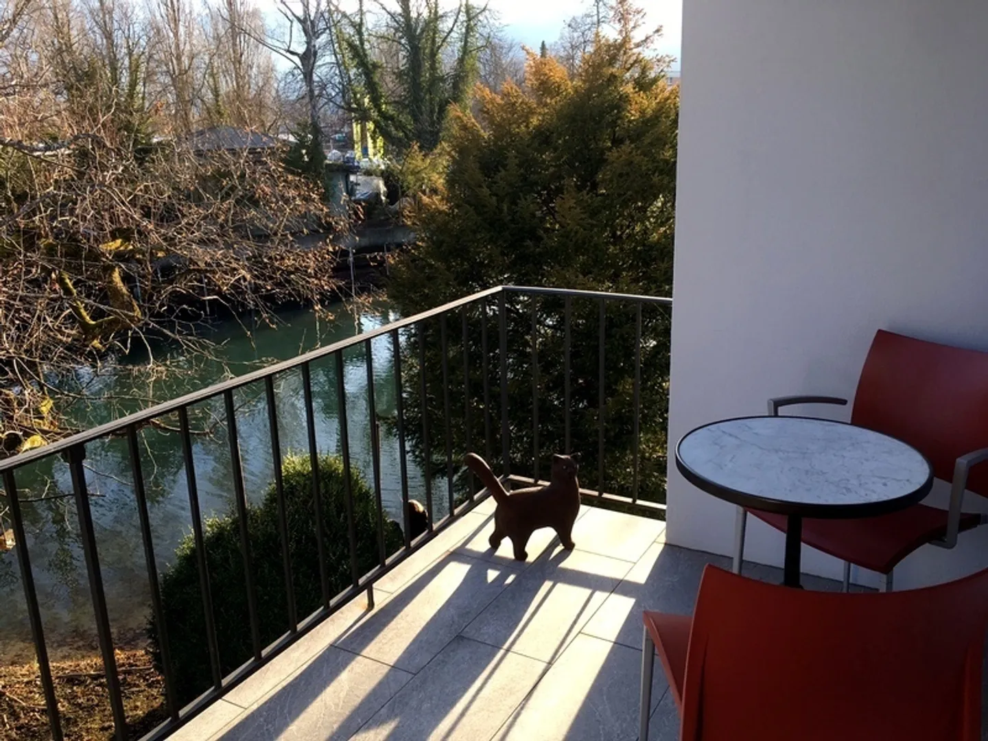 POUR INDIVIDUS À THUN (BE), MEUBLÉ, TEMPORAIRE - Photo 8 sur 9