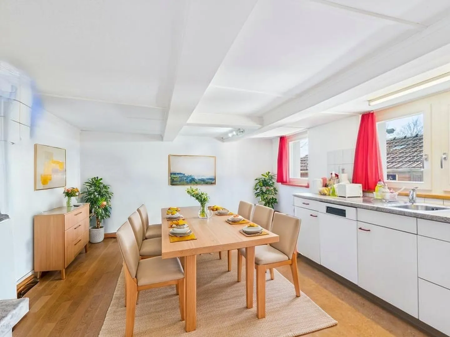 Affascinante casa familiare ristrutturata - Foto 4 di 13