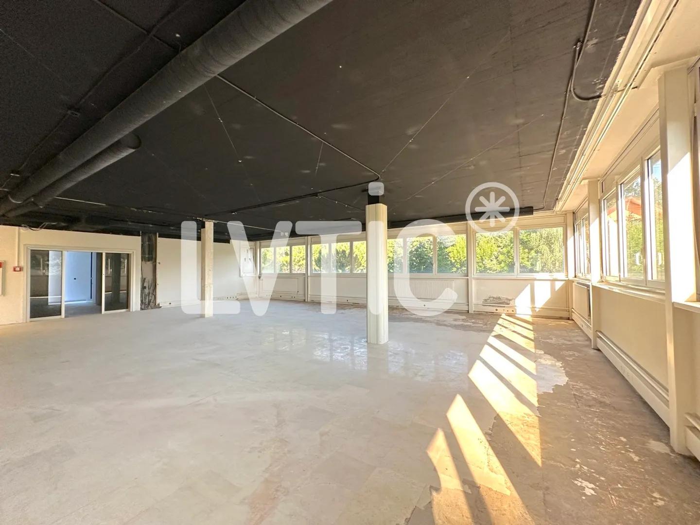 Büros, 1500 m² teilbare Räumlichkeiten zur Miete in Carrouge - Mézières - Foto 4 von 6