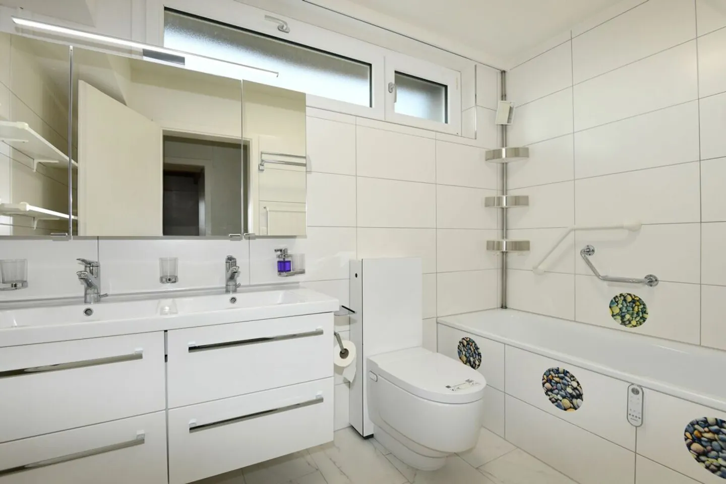 Incantevole Casa Familiare con Giardino - Foto 5 di 16