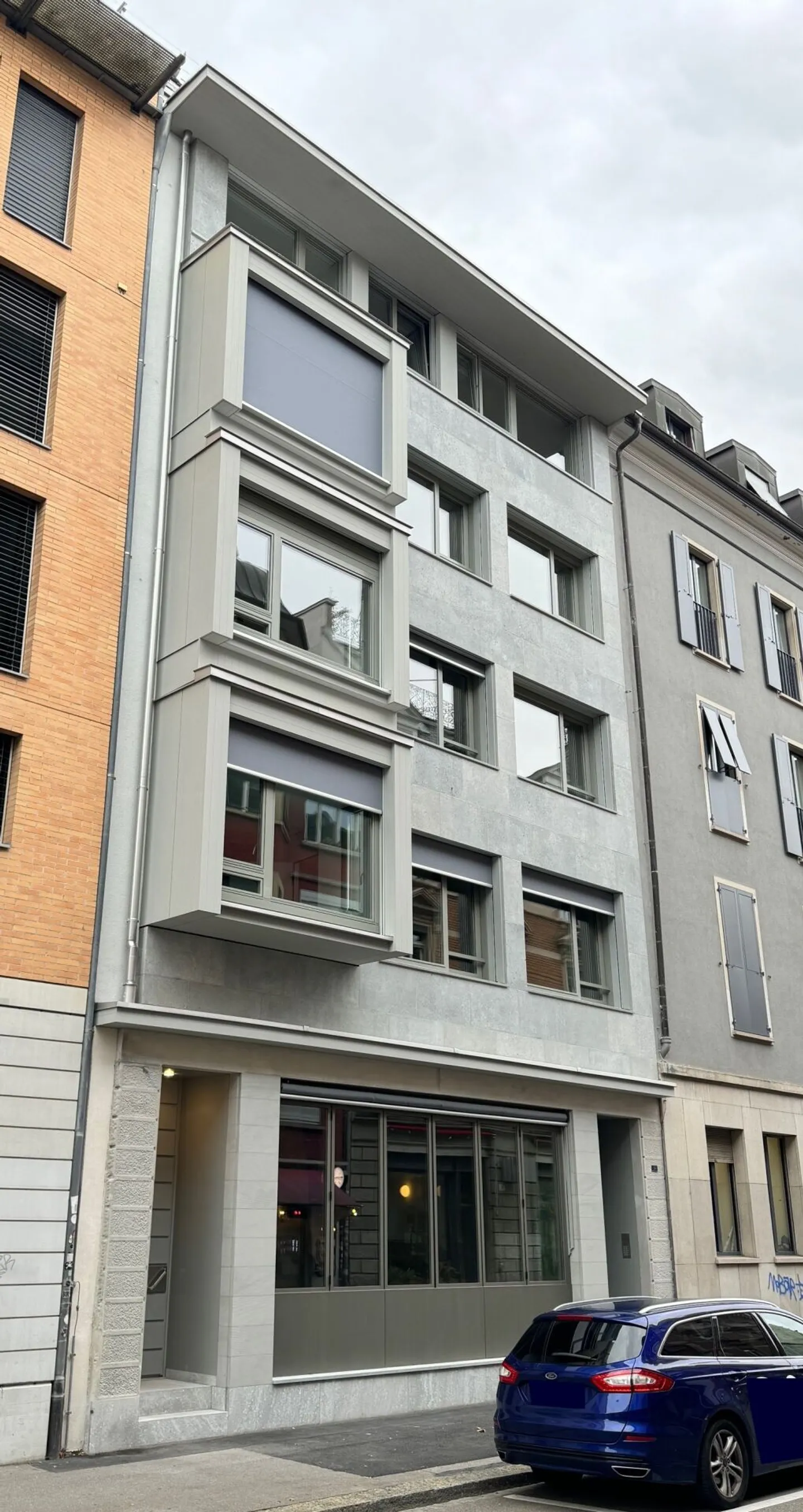 Unique Apartment near Wiedikon Station - Photo 1 of 14
