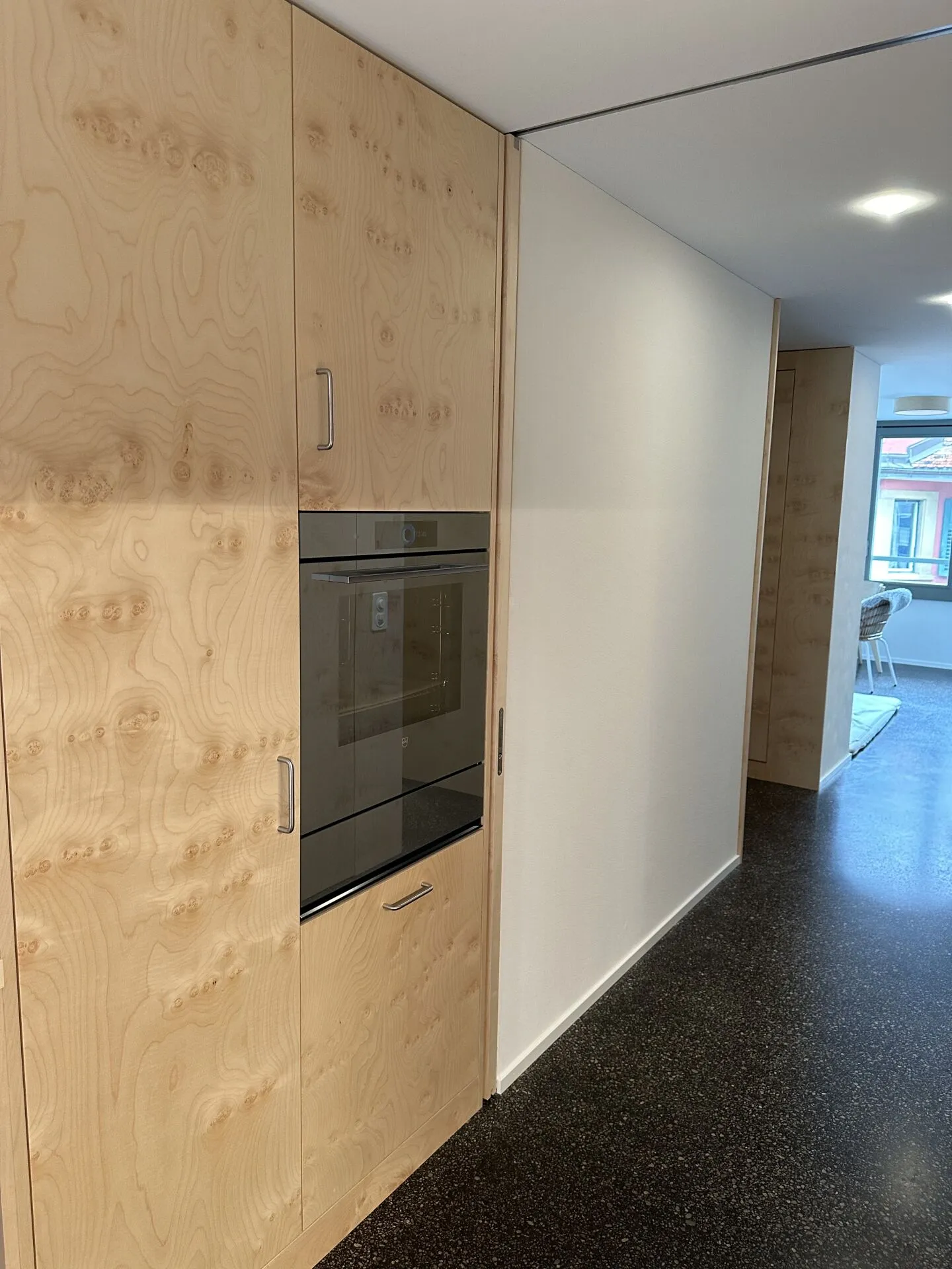 Unique Apartment near Wiedikon Station - Photo 7 of 14
