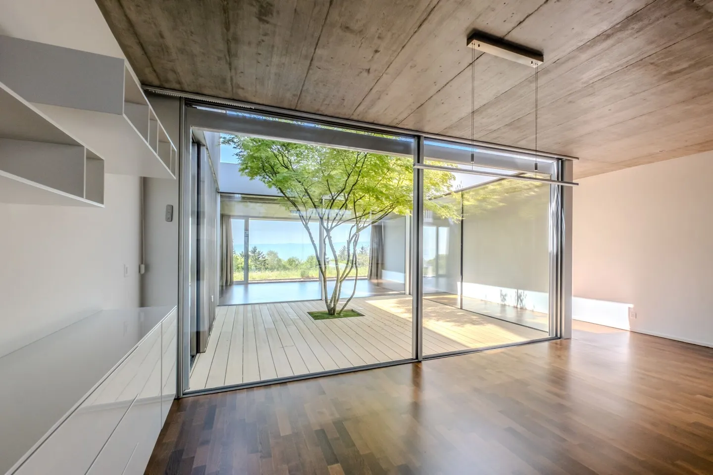 Spacieux appartement contemporain de 6.5 pièces avec patio - env. 208 m² habitables - Photo 3 sur 26