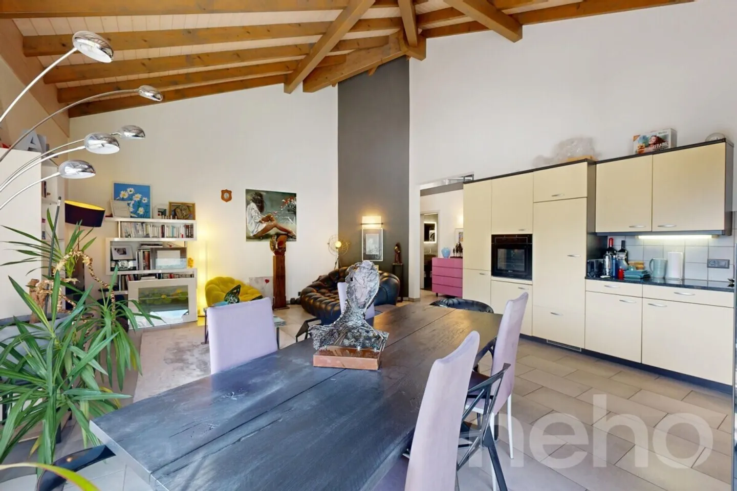 Exklusiv: Helle 4,5 Zimmer mit Terrasse und Mezzanine - Foto 4 von 12
