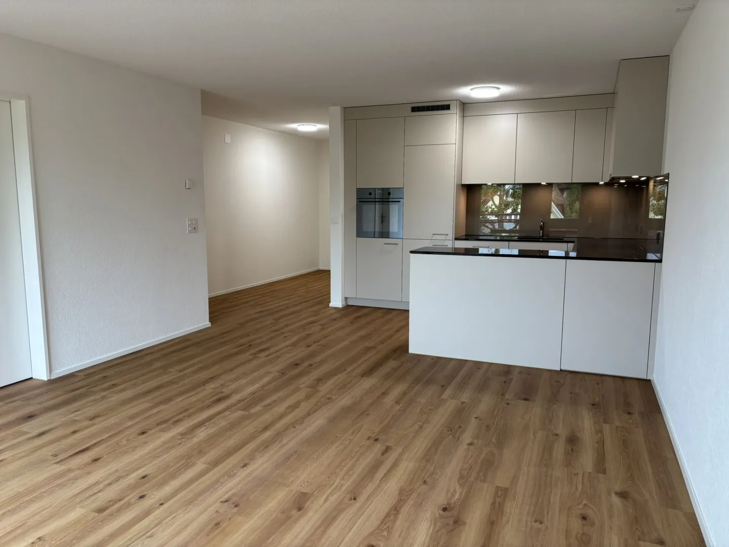 Appartamento 2½ locali parzialmente ristrutturato per persone di 60 anni e oltre - Foto 2 di 9