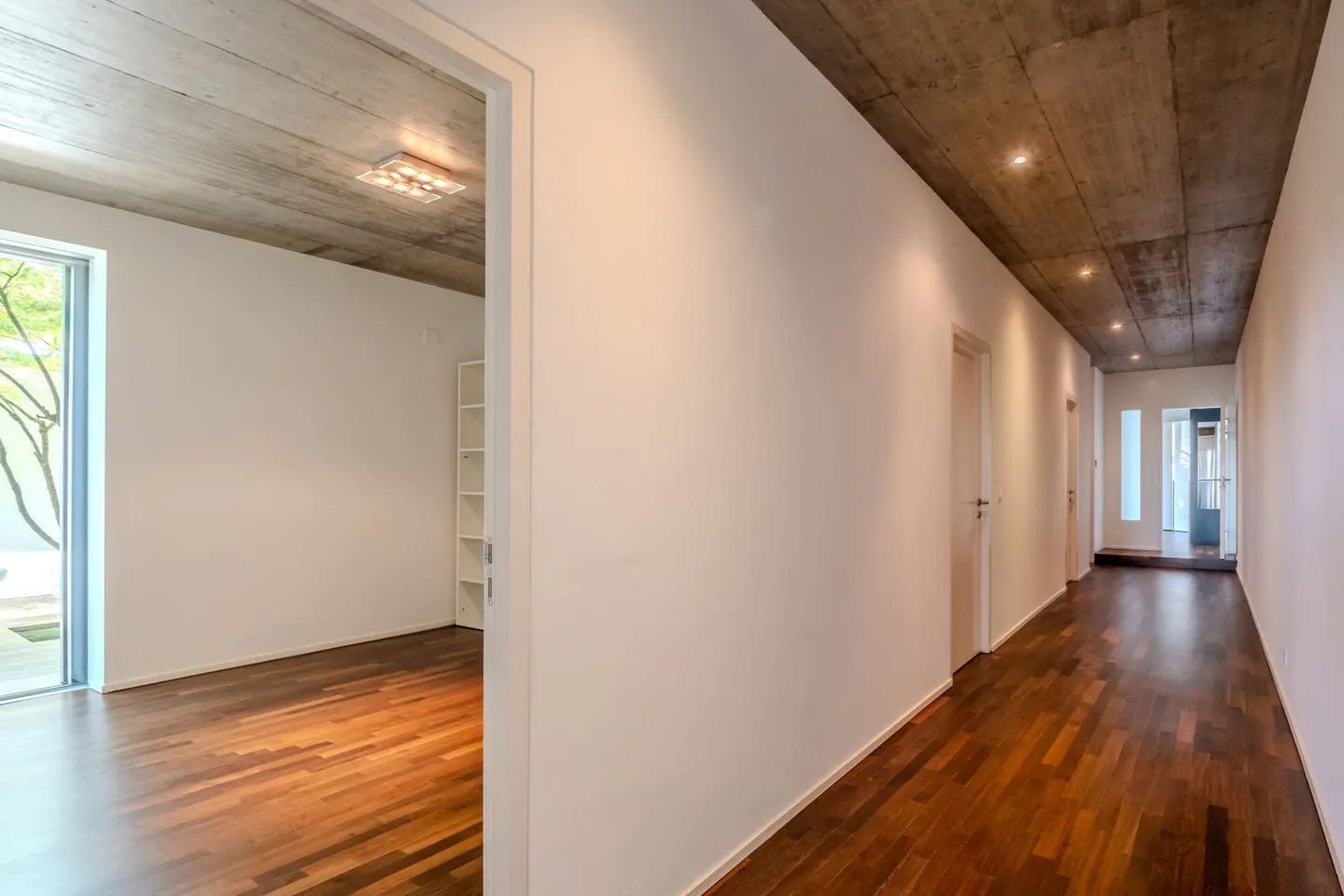 Spacieux appartement contemporain de 6.5 pièces avec patio - env. 208 m² habitables - Photo 14 sur 26