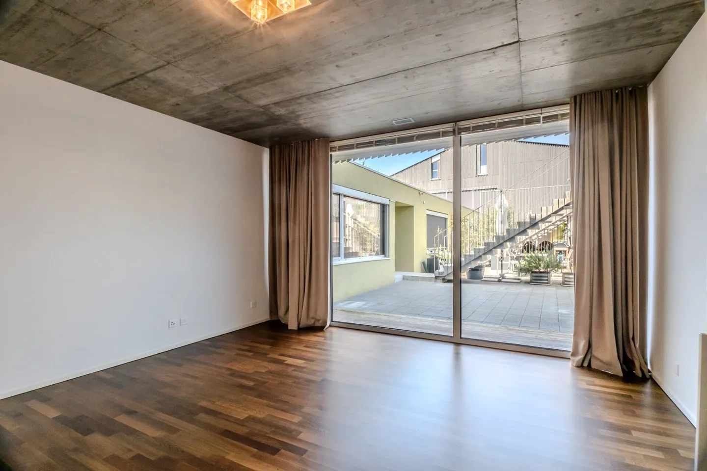 Spacieux appartement contemporain de 6.5 pièces avec patio - env. 208 m² habitables - Photo 17 sur 26