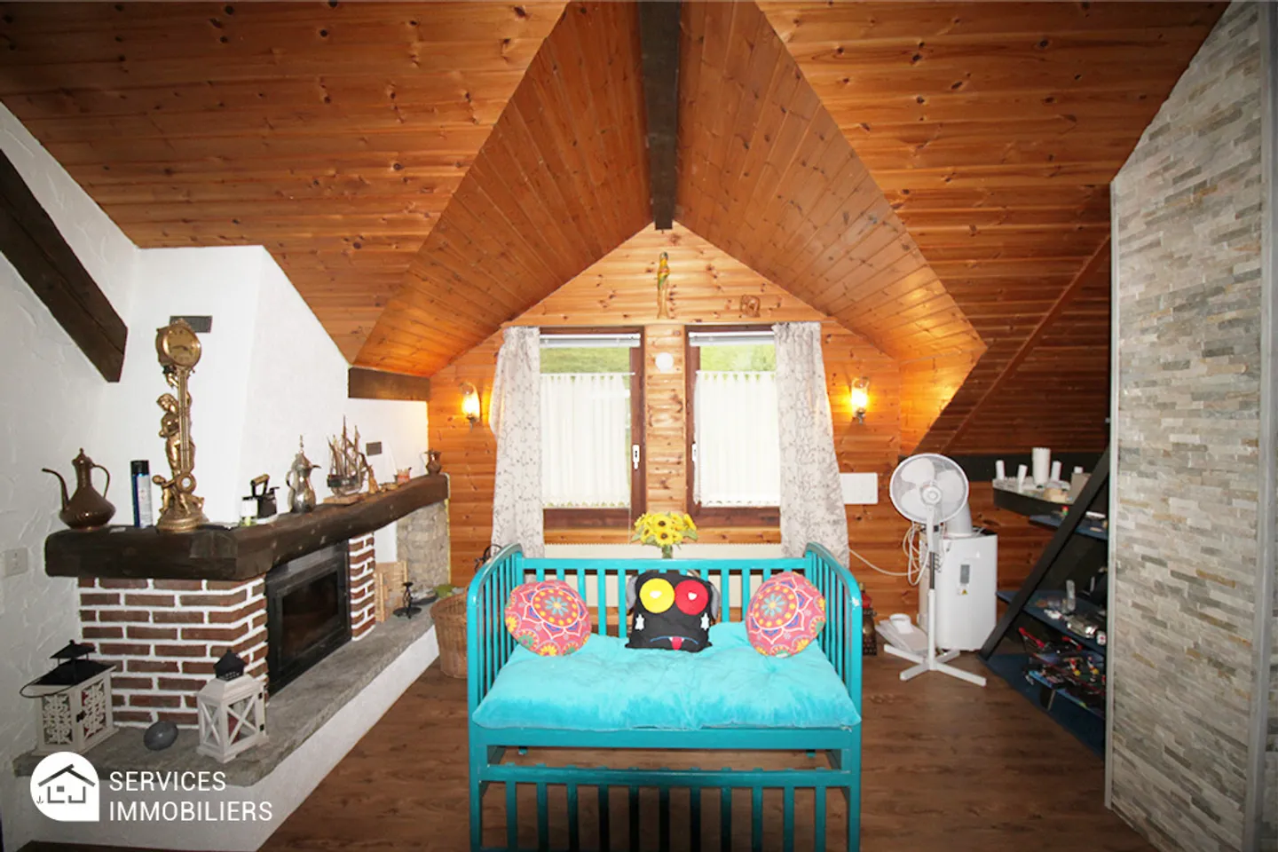 Pretty Single Family House - Photo 6 of 18