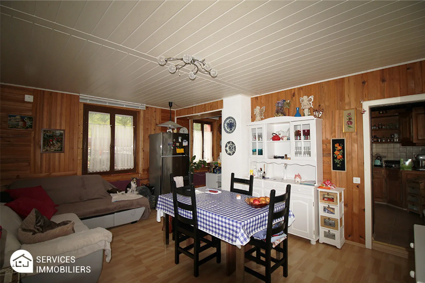 Pretty Single Family House - Photo 9 of 18