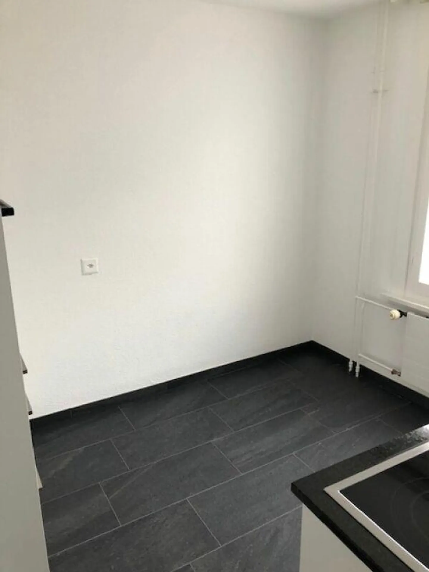 Between City Pulse and Sunday Calm. - Photo 4 of 10