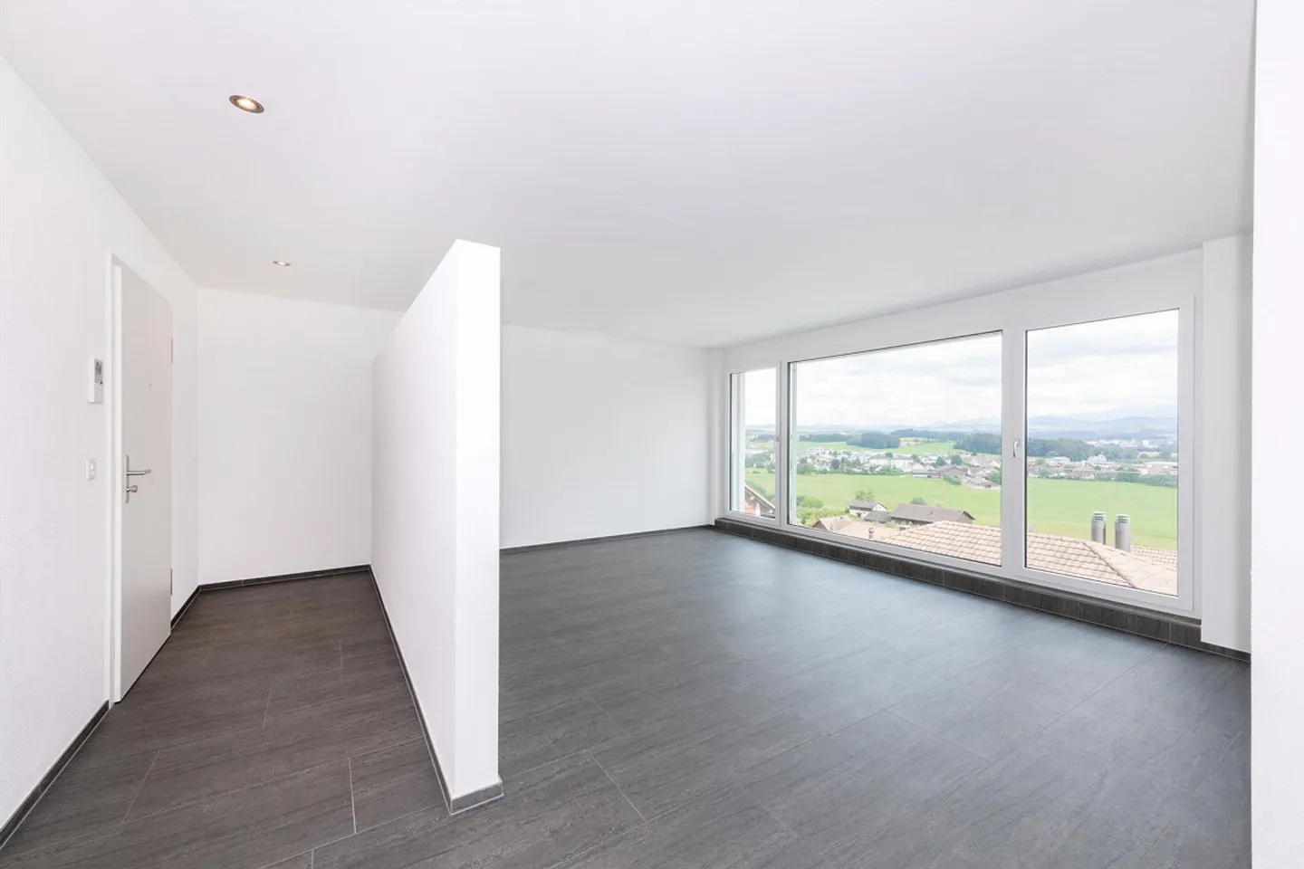 Aussergewöhnliches Penthouse mit Traumaussicht - Foto 4 von 12