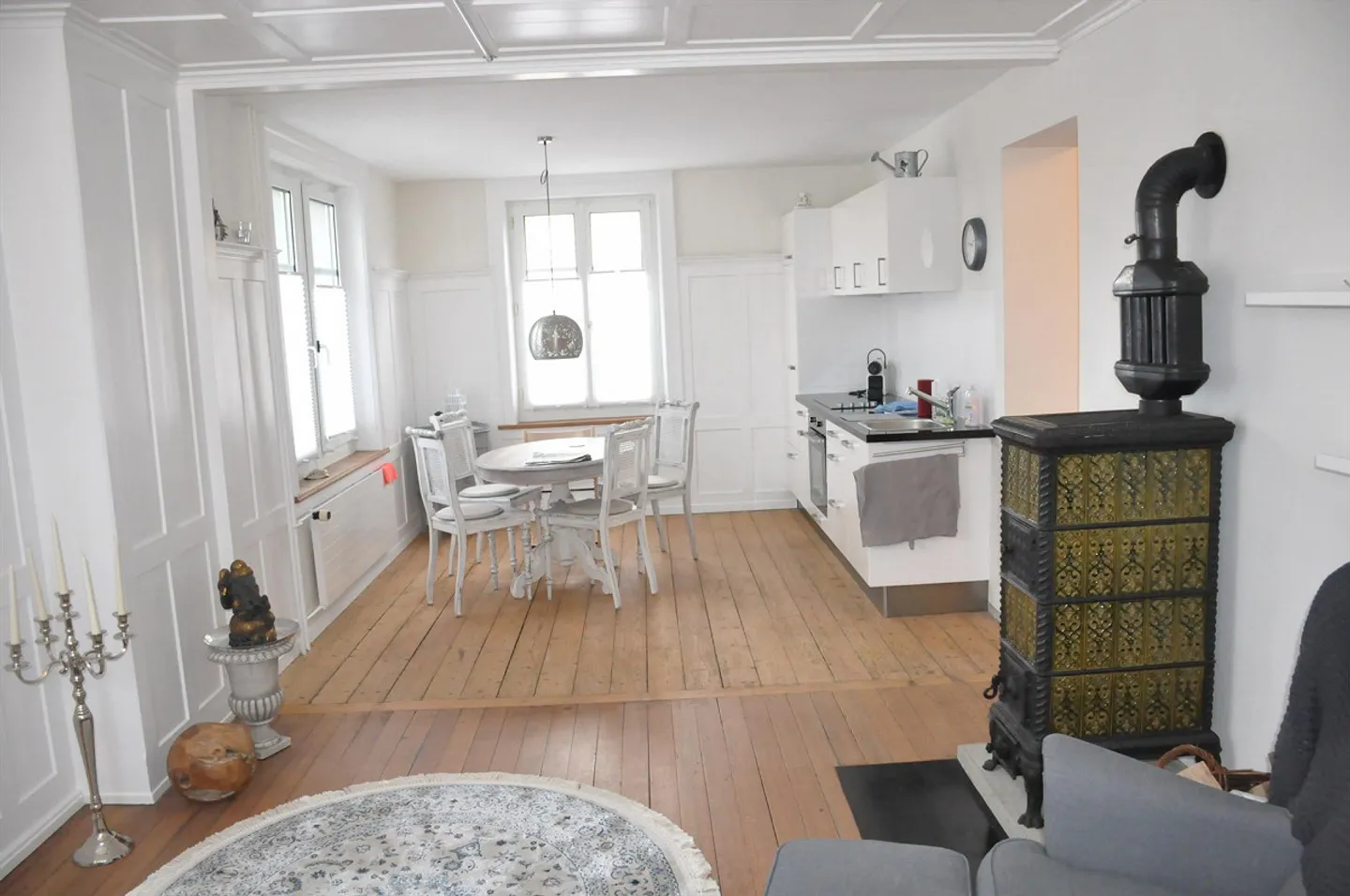 Appartement 2 pièces dans une maison Art Nouveau - Photo 2 sur 9