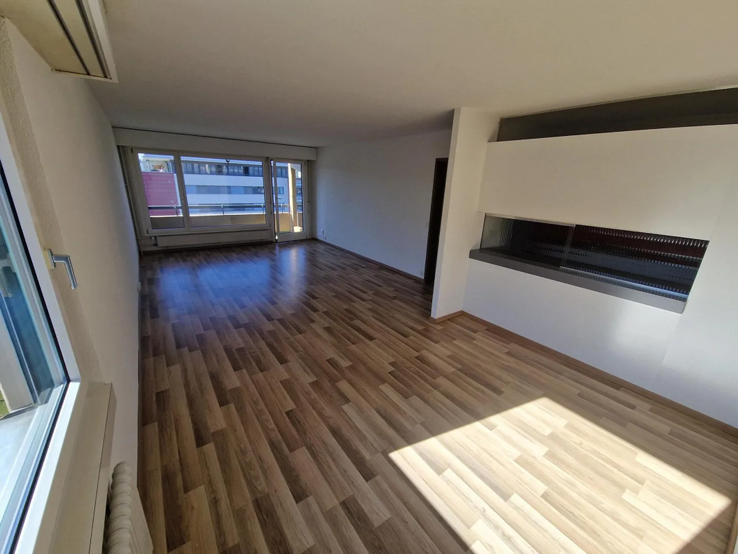 Ampio appartamento di 4,5 stanze nel popolare quartiere di Ruopigen - Foto 1 di 10