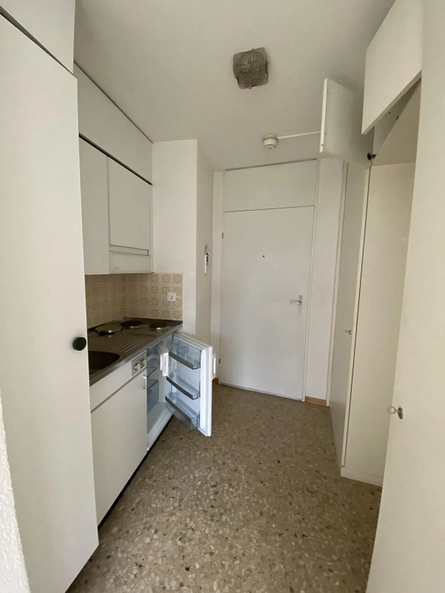 Central 3.5 Room Apartment or Practice Rooms - Photo 8 of 11