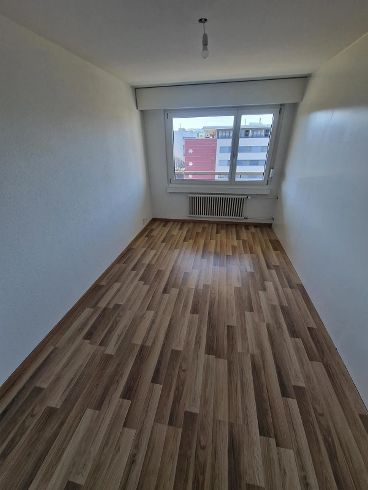 Ampio appartamento di 4,5 stanze nel popolare quartiere di Ruopigen - Foto 6 di 10