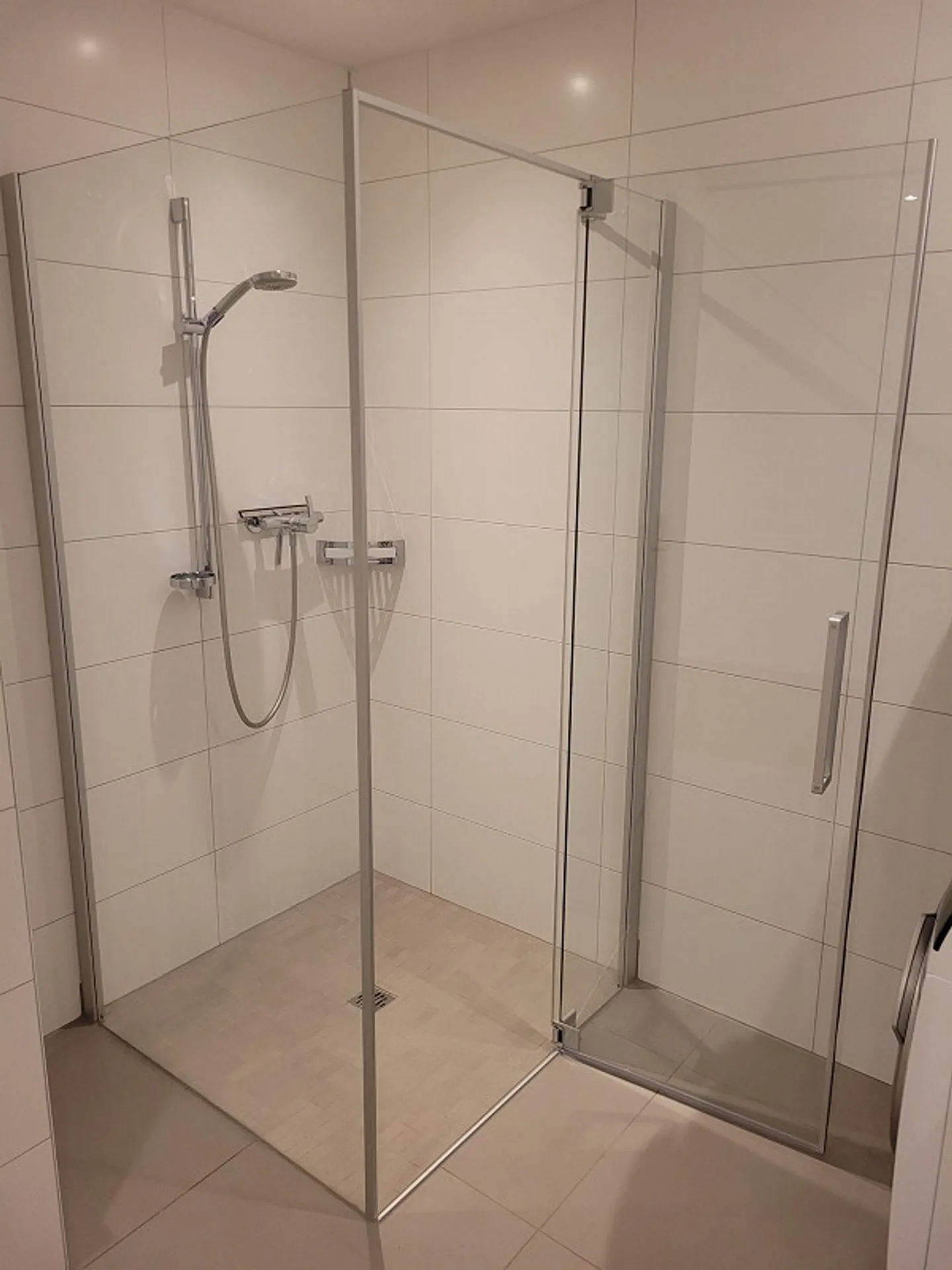 Loft luxueux 2.5 pièces - Photo 11 sur 15