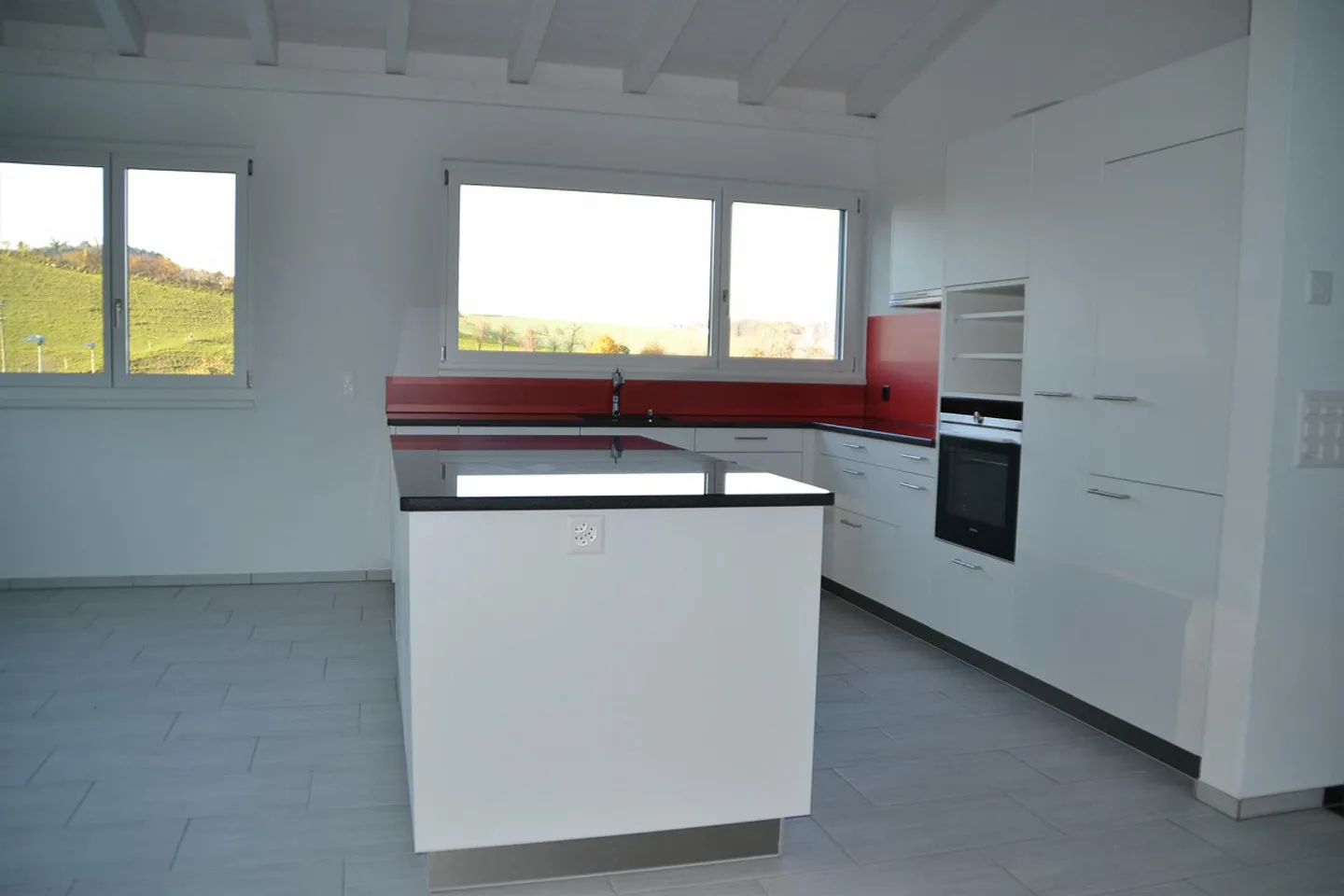 Geräumige 4.5-Zimmerwohnung - Foto 2 von 10