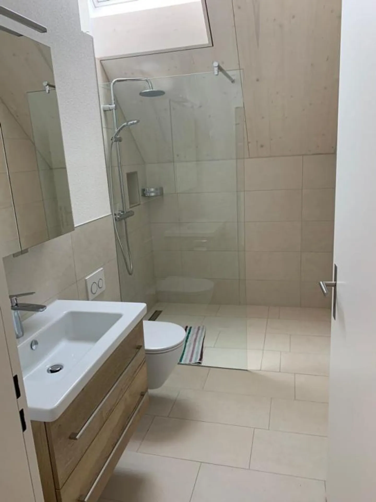 Modernes Duplex im Dorf Rafz - Foto 6 von 6