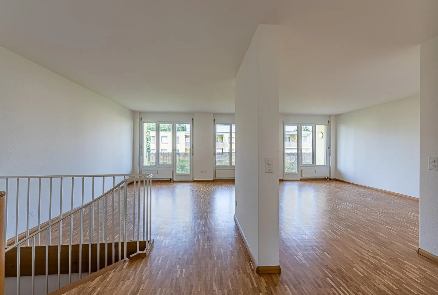 Apartment with Garden and Balcony! - Photo 4 of 11