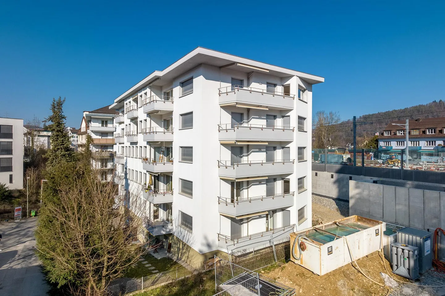 Appartamento moderno di 4,5 stanze nella migliore posizione a Liestal - Foto 1 di 9