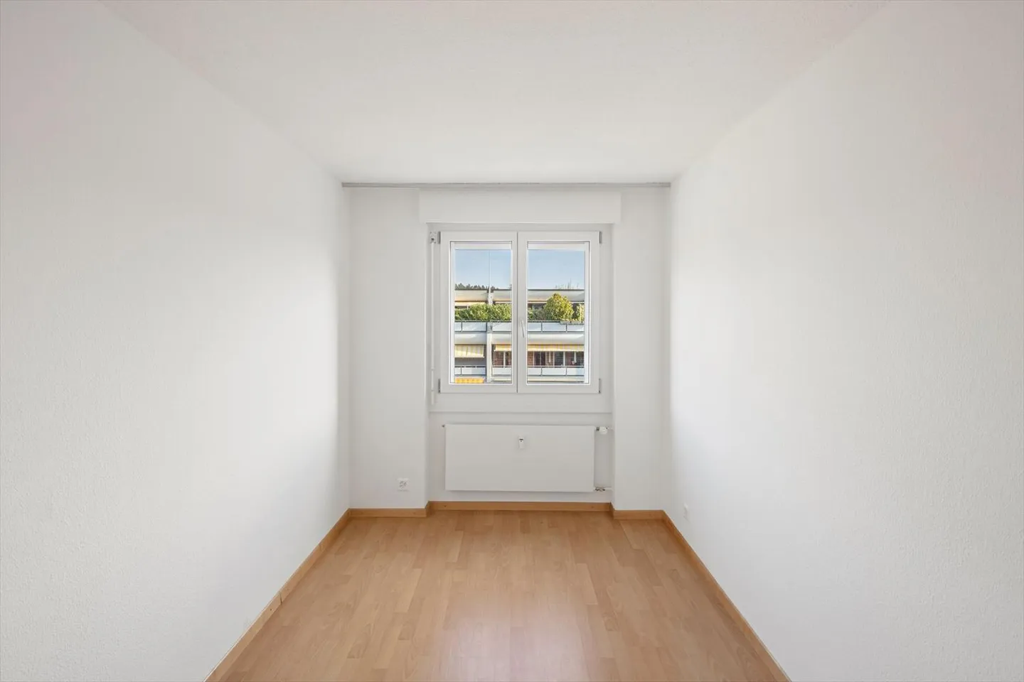 SANS CAUTION LOCATIVE - Dans un environnement calme avec un grand balcon - Photo 9 sur 9