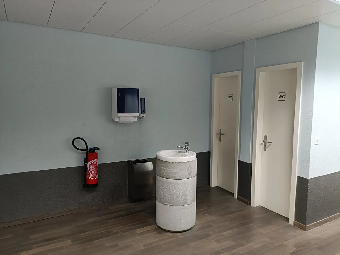 Circa 1.000 m² di spazi commerciali a Berna - Prezzo e superficie negoziabili - Foto 5 di 13