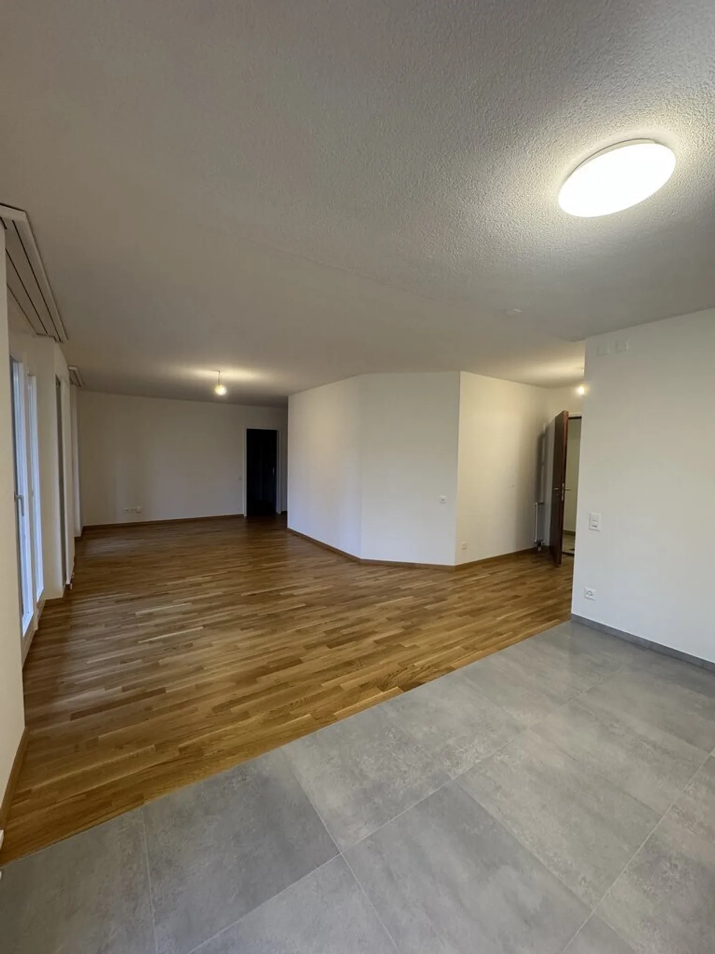 Appartamento ristrutturato a Losanna - Foto 3 di 5