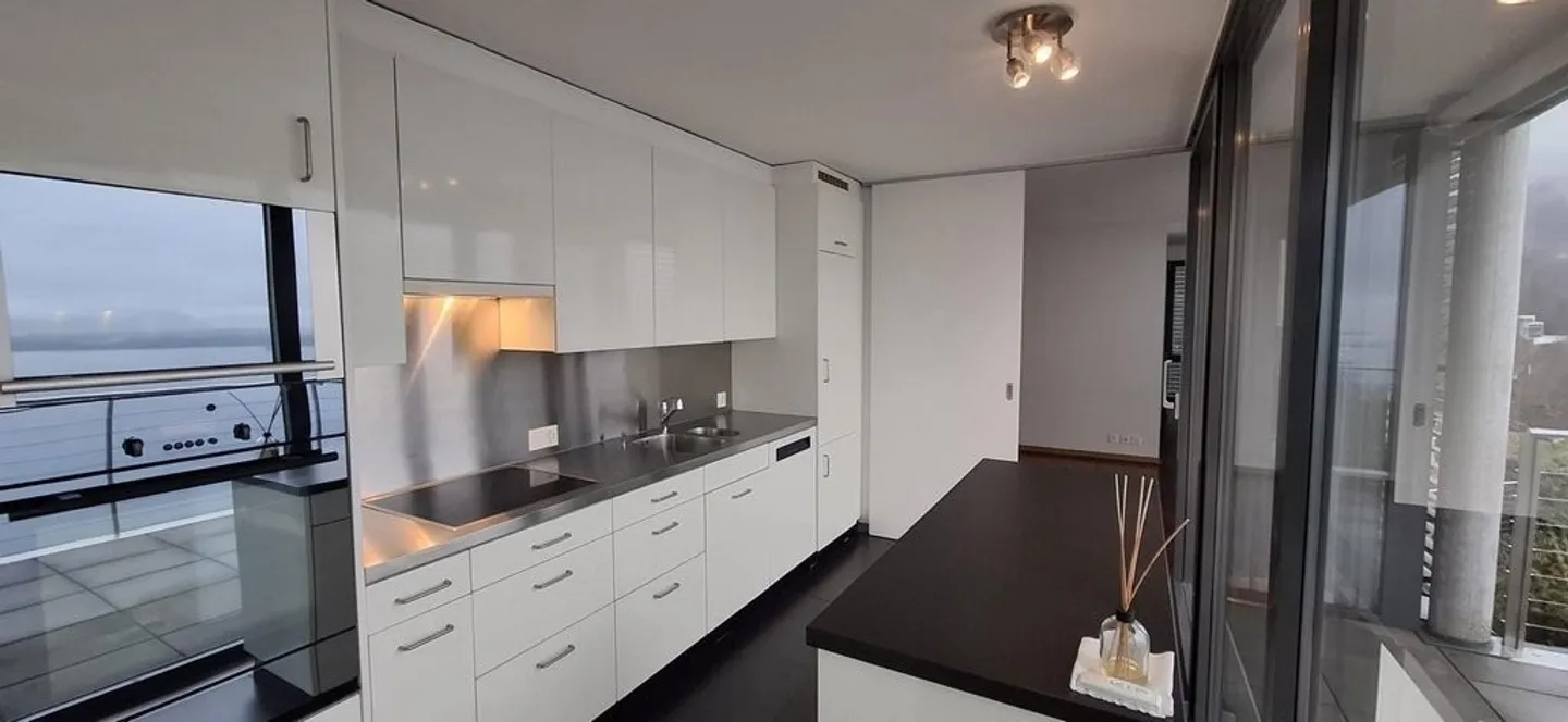 Magnifico duplex luminoso di 5,5 stanze con terrazza e soppalco - Foto 5 di 8