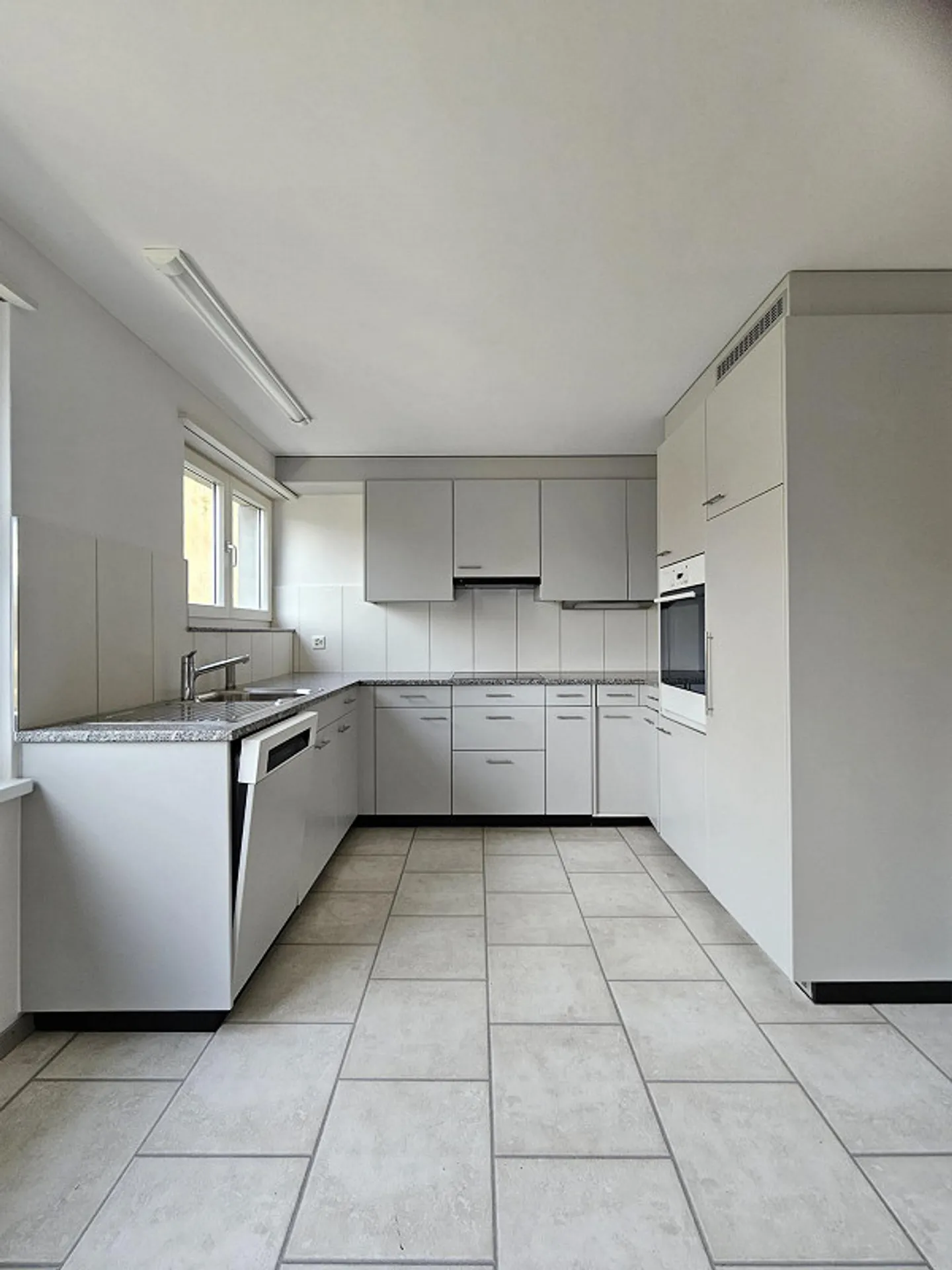 Appartamento Familiare Luminoso - Foto 1 di 11