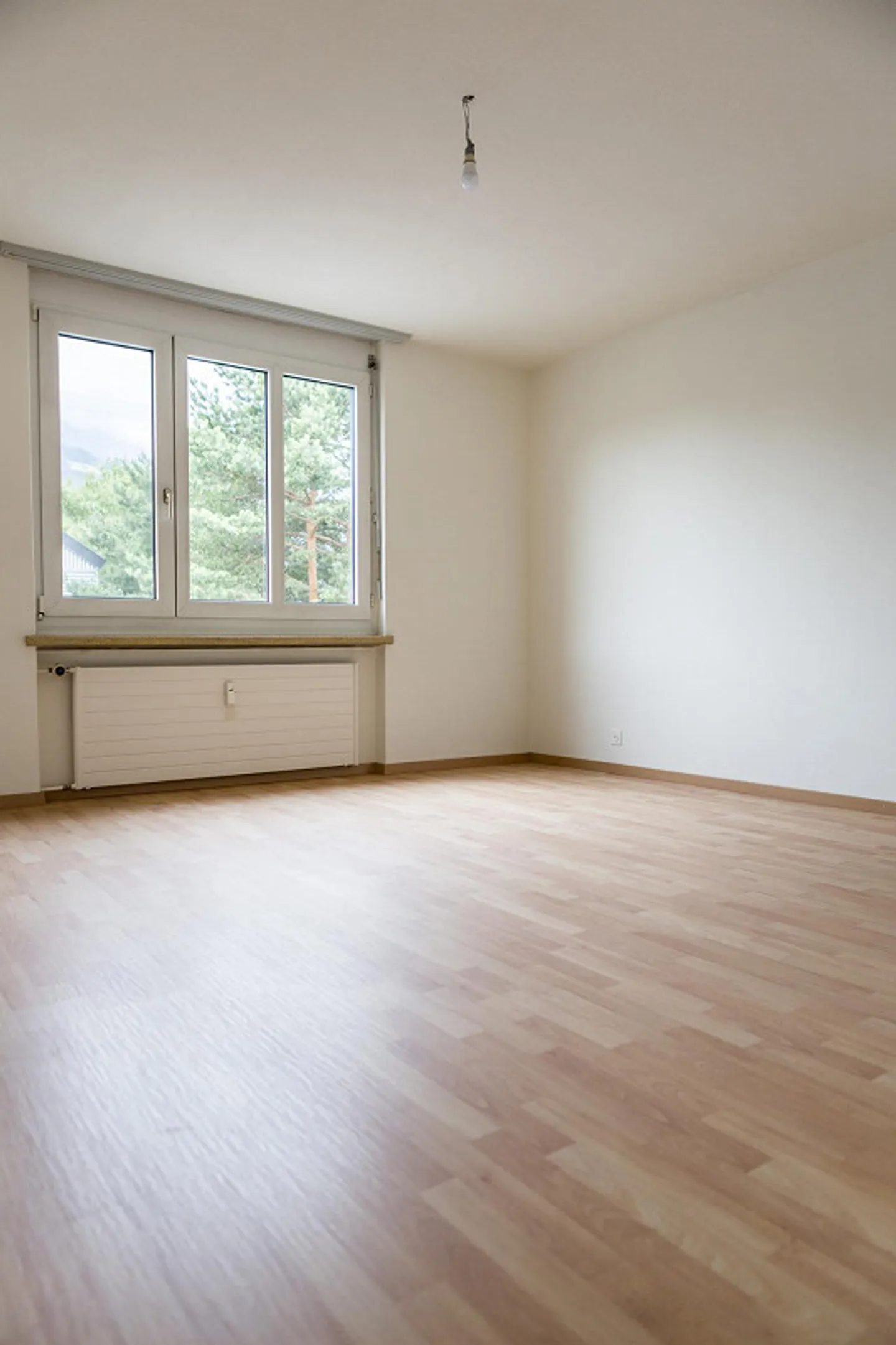 Well-maintained 3.5-room apartment near the train station and city center - Photo 6 of 11