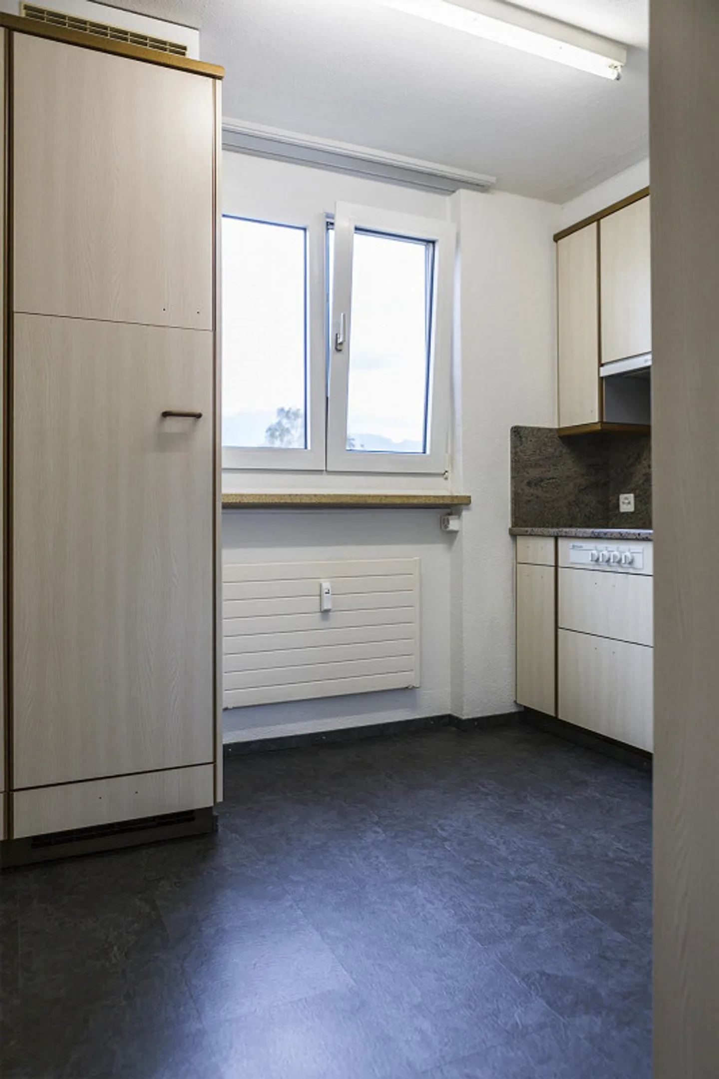 Well-maintained 3.5-room apartment near the train station and city center - Photo 8 of 11