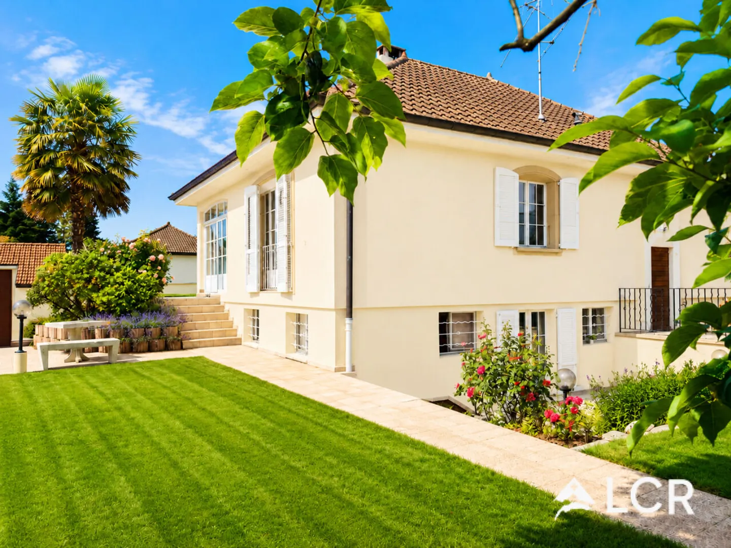Charmante Villa mit Pool in Coppet - Foto 12 von 13